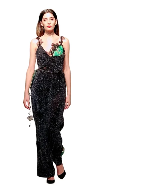 La Polilla Nocturna – Combinaison longue haute couture avec applications florales et détails verts